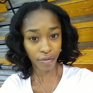 Meet your Posher, Kortney